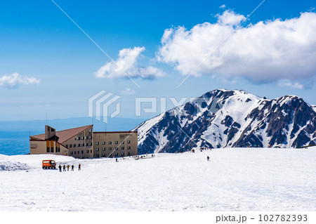 北アルプス立山連峰の残雪期登山 大日岳とホテル立山 北アルプス立山連峰の残雪期登山 大日岳とホテル立山 102782393