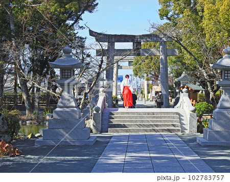 福岡県にある世界文化遺産の宗像大社 102783757