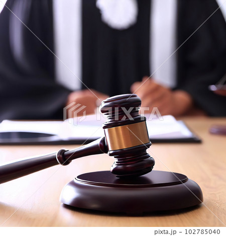 Judge gavel on table Judge gavel on table 102785040