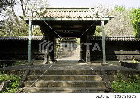 湯島聖堂・入徳門 102786275
