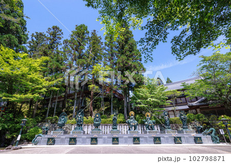 奈良のお寺シリーズ 霊山寺 八体仏霊場にある8人の仏様 奈良のお寺シリーズ 霊山寺 八体仏霊場にある8人の仏様 102798871