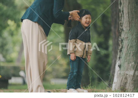 4 years old 102812417