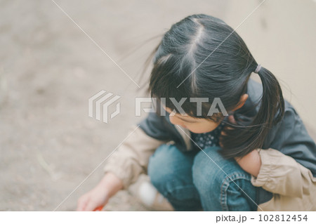 4 years old 102812454