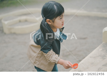 4 years old 102812456