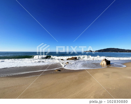 福井県・水晶浜 青空と海 福井県・水晶浜 青空と海 102830880