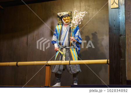 狂言(京都・千本ゑんま堂 演目「花盗人」) 狂言(京都・千本ゑんま堂 演目「花盗人」) 102834892