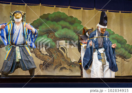 狂言(京都・千本ゑんま堂 演目「花盗人」) 狂言(京都・千本ゑんま堂 演目「花盗人」) 102834915