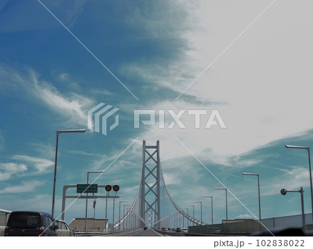 明石海峡大橋と空 明石海峡大橋と空 102838022