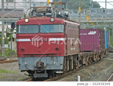 鹿児島本線　海老津　JR貨物　ED76-1012（門司） 102838309