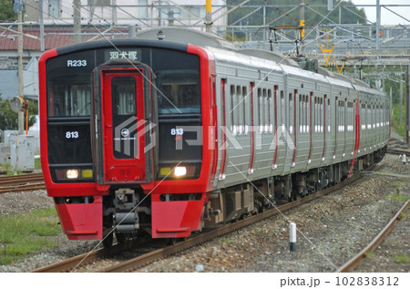 鹿児島本線　海老津　JR九州　813系　R233編成（南福岡） 102838312