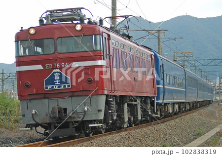 鹿児島本線　西小倉ー九州工大前　JR九州　ED76-94＋24系　富士 102838319
