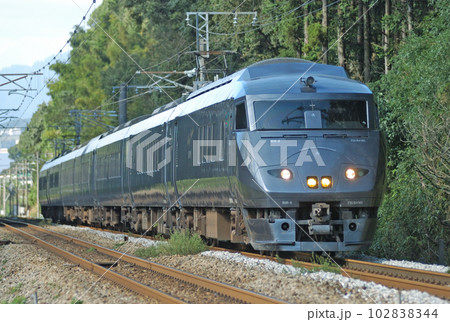 鹿児島本線　天拝山ー原田　JR九州　787系　BM8編成（南福岡）　有明 102838344
