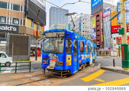 北海道 札幌市を走る路面電車 北海道 札幌市を走る路面電車 102840868