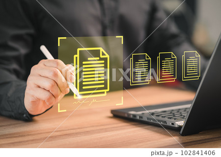 Business contract signing concept. Online business contract electronic signature, electronic signing (e-signing), digital document management, paperless office. 102841406