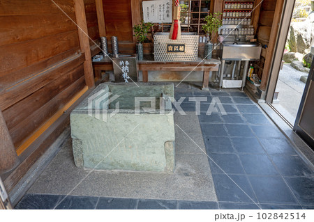 【第一七番札所】井戸寺　面影の井戸【四国八十八箇所】 102842514