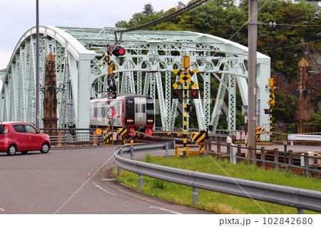 以前は鉄道道路併用橋であった犬山橋 102842680