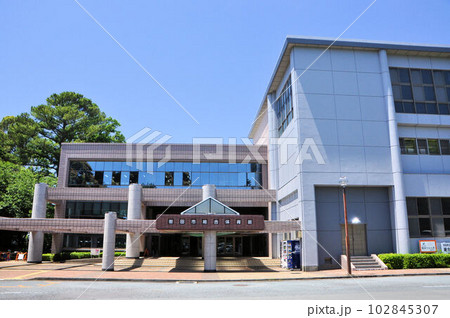 磐田市総合体育館 102845307