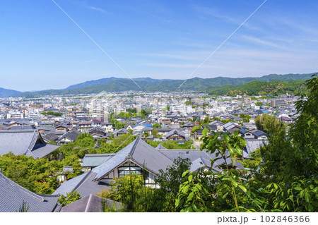 圓光寺裏山　東照宮から京都洛北の街並み 102846366