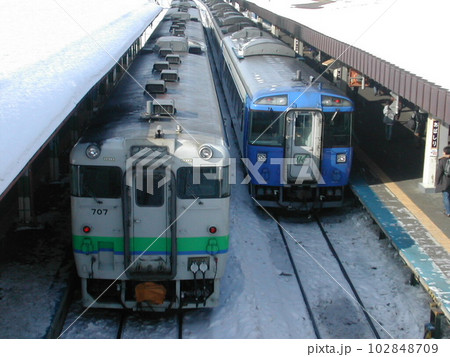 懐かしの一枚・網走駅跨線橋より 懐かしの一枚・網走駅跨線橋より 102848709