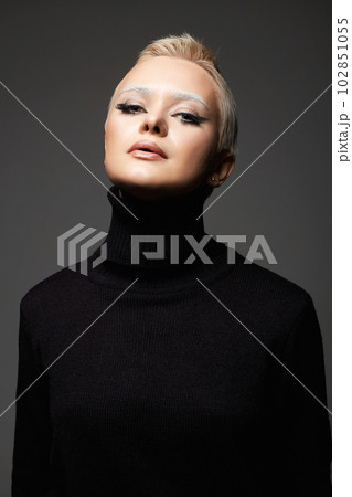 portrait of Short Hair Beautiful young woman 102851055