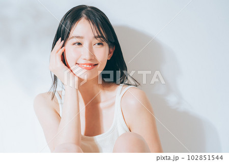 ビューティー　スキンケアイメージ　 102851544