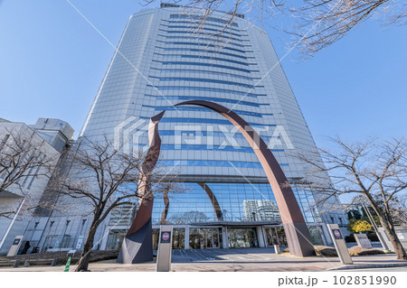 群馬県高崎市　快晴の高崎市役所 102851990