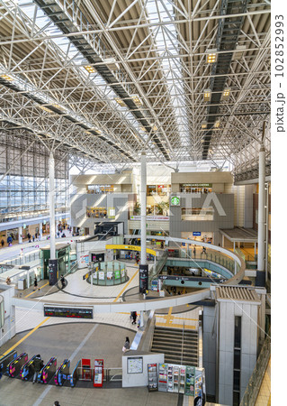 【神奈川県】近未来的な雰囲気のあるたまプラーザ駅 【神奈川県】近未来的な雰囲気のあるたまプラーザ駅 102852993