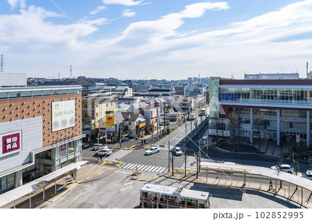【神奈川県】俯瞰で見るたまプラーザ駅周辺の街並み 102852995