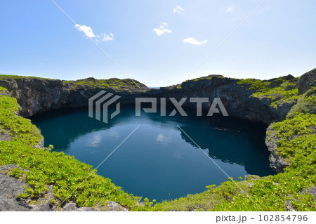 宮古島にある通り池 宮古島にある通り池 102854796