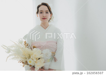 白い振袖　 102856507