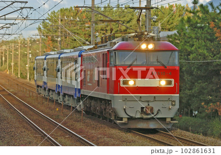 信越本線　土底浜ー犀潟　JR貨物　EF510-4（富山）＋のと鉄道　NT210　甲種 102861631