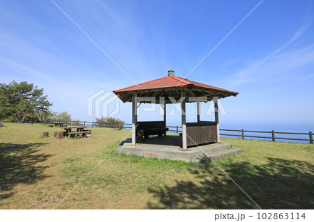 愛媛県四国中央市　翠波高原　翠波峰広場の風景 102863114