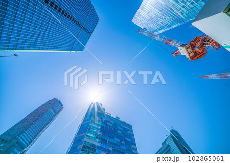 日本の東京都市景観 真夏日…熱中症に注意。桜丘口再開発のビルなど“東急村”のビル群＝17日 102865061