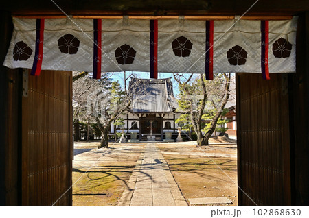 川口散歩・日蓮宗 実相寺 本堂 川口散歩・日蓮宗 実相寺 本堂 102868630
