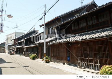 津島市本町筋の町並み 津島市本町筋の町並み 102872061