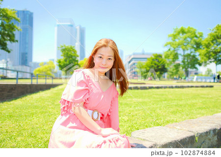 みなとみらい 女性 みなとみらい 女性 102874884