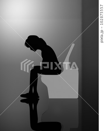 トイレに座って悩む女性シルエット 暗 3Dイラストレーション 縦 トイレに座って悩む女性シルエット 暗 3Dイラストレーション 縦 102875557