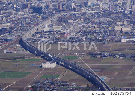 文殊山からの眺め 福井市中心部方向 建設中の北陸新幹線 2023年3月 文殊山からの眺め 福井市中心部方向 建設中の北陸新幹線 2023年3月 102875754