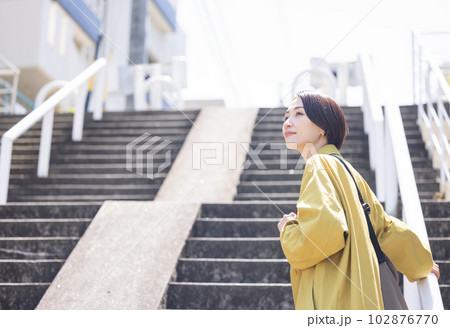 女性 ポートレート 女性 ポートレート 102876770