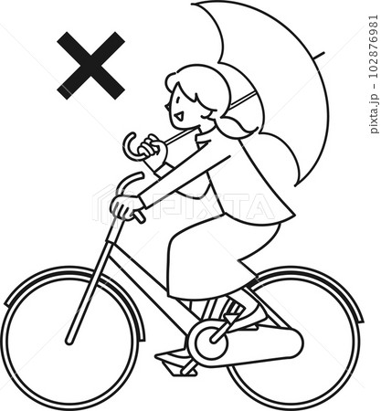 傘をさして自転車で走る若い女性 102876981