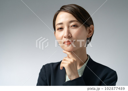 ビジネス 女性 クール ビジネス 女性 クール 102877489
