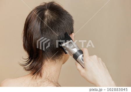 ヘアカット 男性 バリカン ヘアカット 男性 バリカン 102883045
