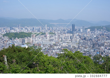 黄金山から眺めた広島市内の景色 黄金山から眺めた広島市内の景色 102884777