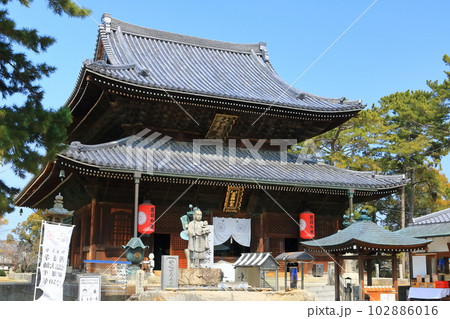 【香川県】四国霊場「第75番札所」総本山善通寺（金堂、本堂） 102886016