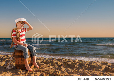 Summer vacation and travel concept 102886494