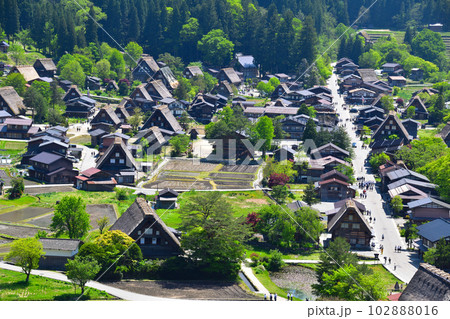 春　白川郷　荻町地区 102888016