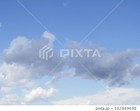 青空の黒雲 102889698