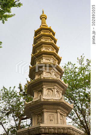 韓国　釜山　海東龍宮寺の風景 102891035