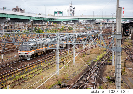 【関西本線】名古屋駅を出発した特急南紀3号 【関西本線】名古屋駅を出発した特急南紀3号 102913015