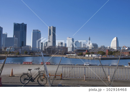 【横浜市】みなとみらいの風景 102916468